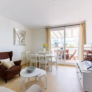 https://sitges-centre-deluxe-penthouse-apartment.catalonia-hotels.com